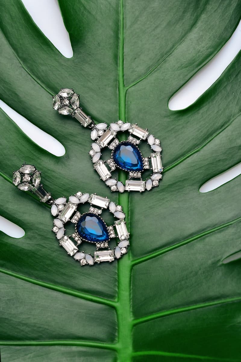 Statement necklace